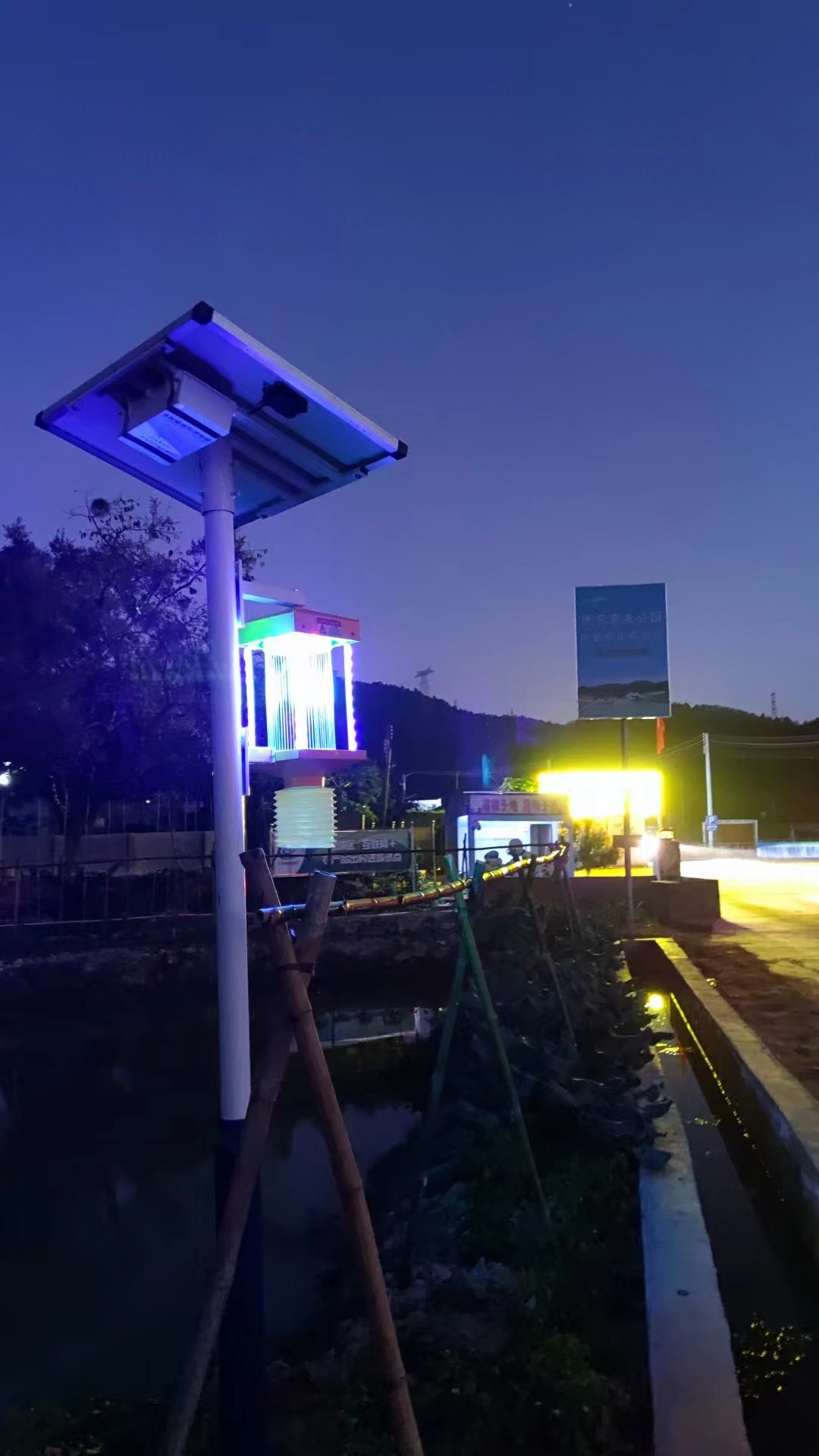 Solar insecticidal lamps are more energy-efficient and efficient